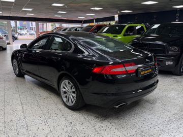 Jaguar XF - 10