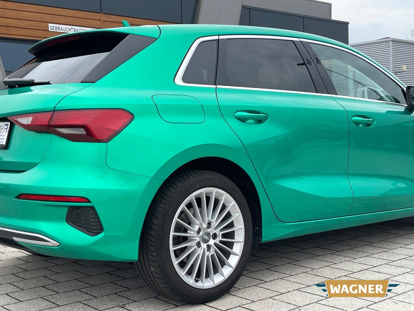 Fahrzeugabbildung Audi A3 Sportback 35 TFSI advanced Sitzheizung