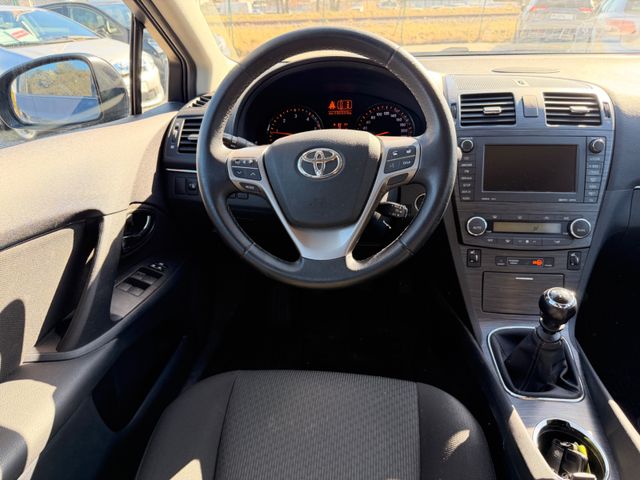 Toyota Avensis Kombi Executive EXPORT