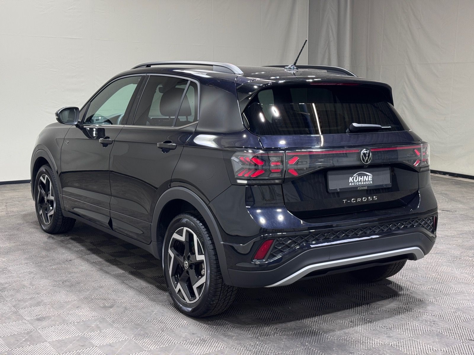 Volkswagen T-Cross R-Line 1.5 TSI DSG MATRIX NAVI AHK ACC foto 5