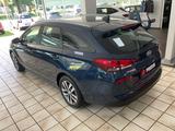 Hyundai i30 cw Trend - Hyundai i30: Blau, Cw