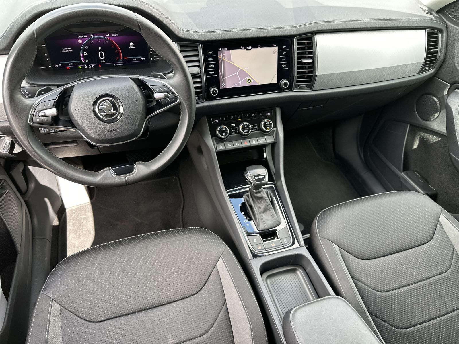 Fahrzeugabbildung SKODA Kodiaq 2.0 TDI Tour DSG NAV+LED+ACC+KAMERA+19ZO