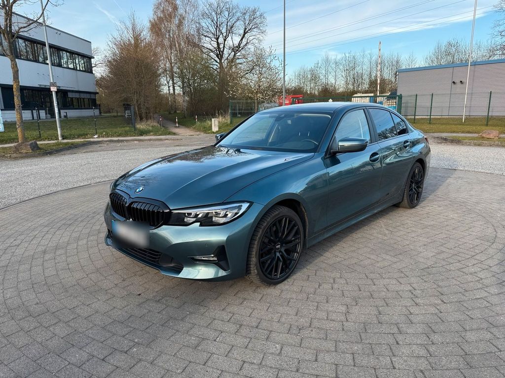 Image of BMW 320