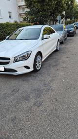 Mercedes-Benz CLA 220 d DCT -  - Mercedes-Benz CLA 220: Limousine