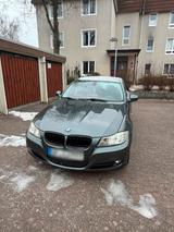 BMW E90 318i Facelift - BMW 3er E90 mit Facelift
