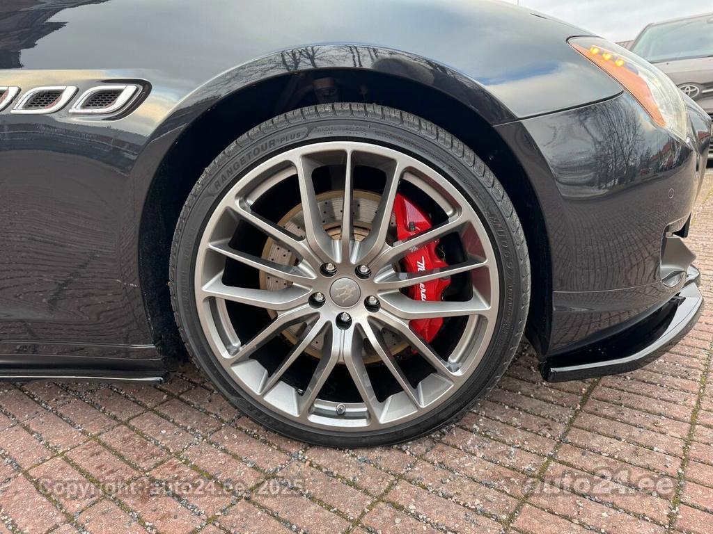 Maserati Quattroporte