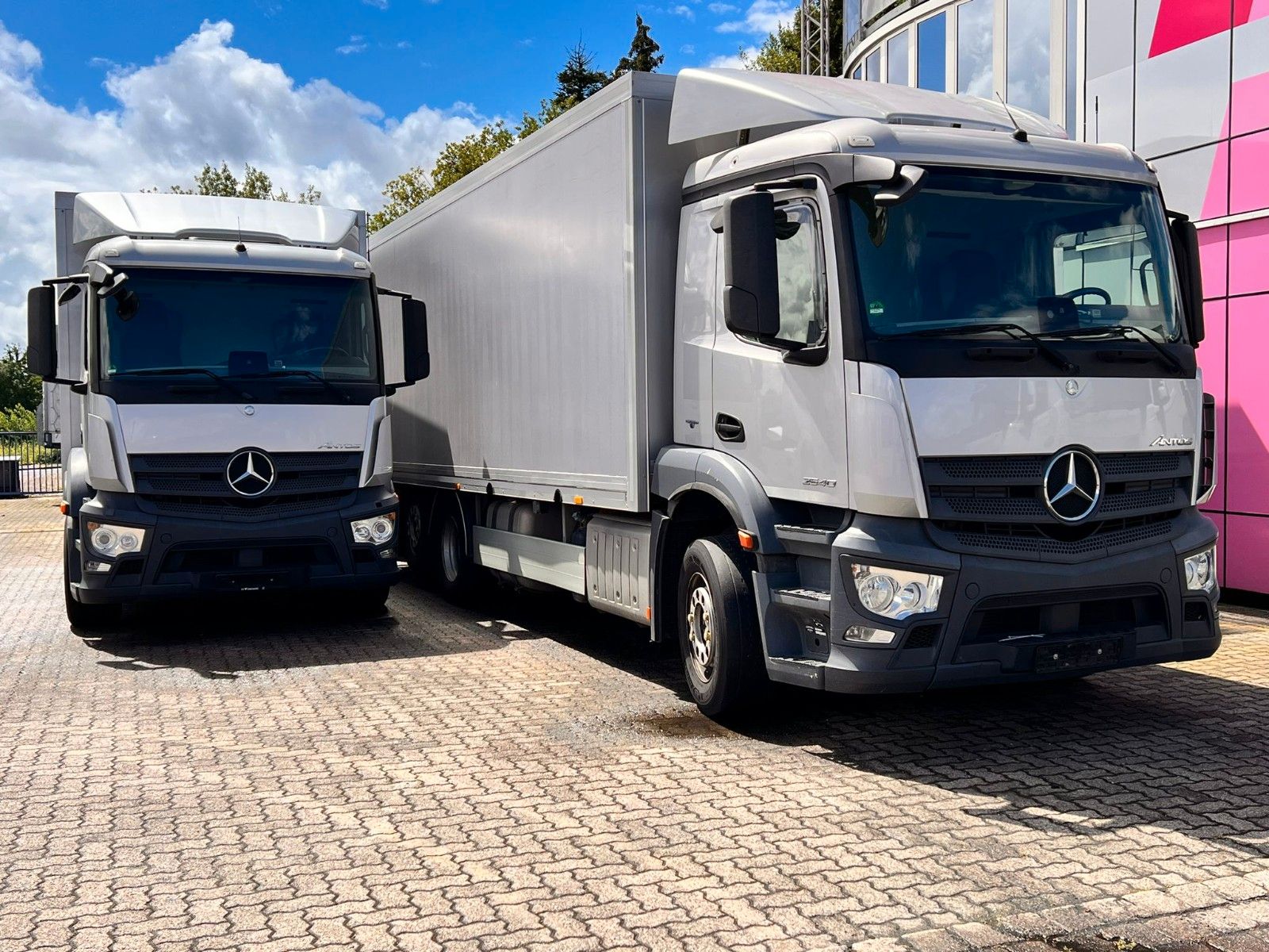 Fahrzeugabbildung Mercedes-Benz 2x 2540 Antos*Durchladbar*Frigoblock*kpl Zug