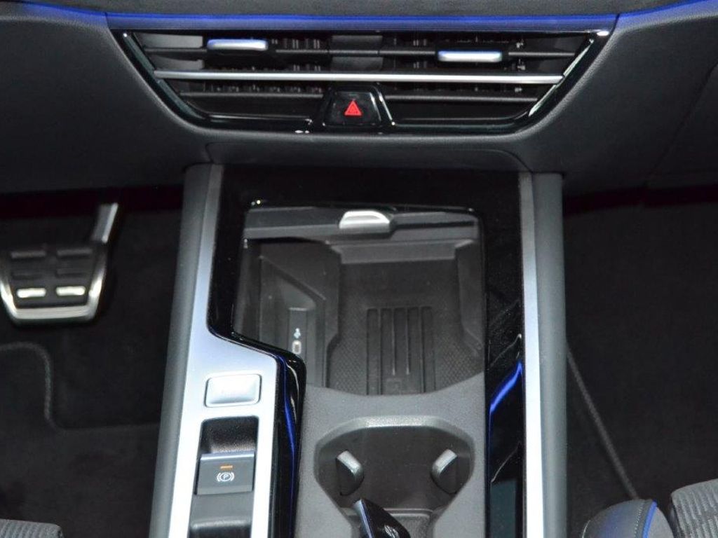 Passat Variant 2.0 TDI DSG R-Line VOLL/BLACK-STY