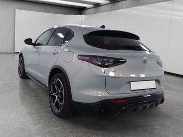 Alfa-Romeo Stelvio - 8