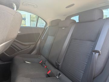 Mercedes A 180 - 11