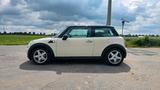 MINI Mini Cooper, weiss mit schwarzem Dach - MINI MINI aus 2008: D