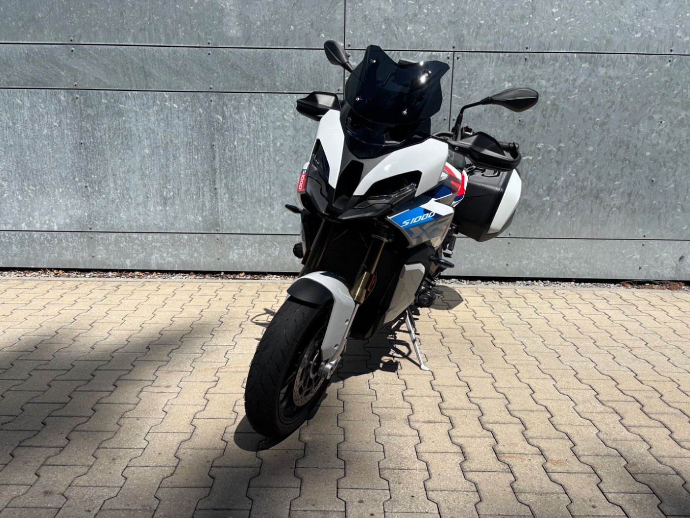 Fahrzeugabbildung BMW S 1000 XR M Paket aus 1. Hand mit Kofferset Öl I