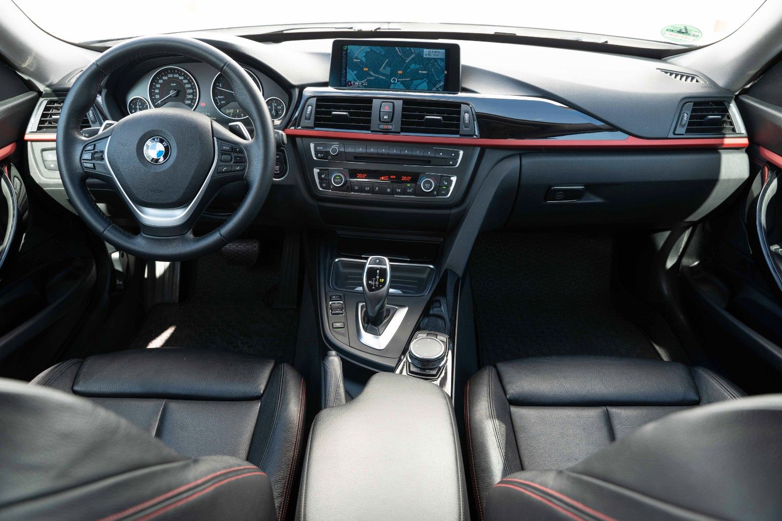 Fahrzeugabbildung BMW 320 D GRAN TURISMO SPORT XENON PANO SHADOW NAVI