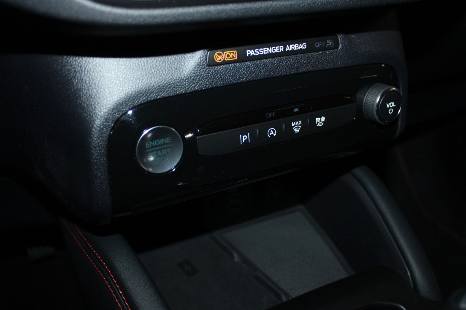 Fahrzeugabbildung Ford Kuga ST-Line LED NAVI HUD CAM WinterPaket uvm.