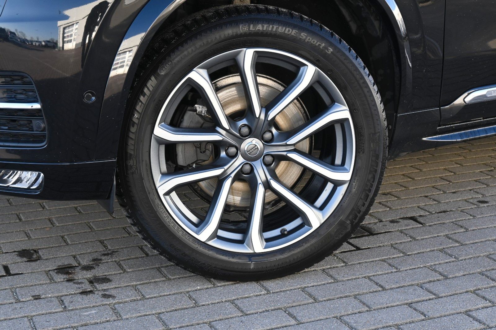 Fahrzeugabbildung Volvo XC90 D5 AWD Autom. Inscription*LUFT*360°*AHK*7-S