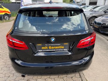 BMW 216 - 11