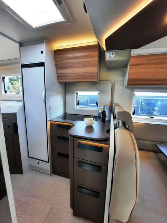 Fahrzeugabbildung Bürstner B66 690 TD Verfüg./SAT/Markise/Rüfa