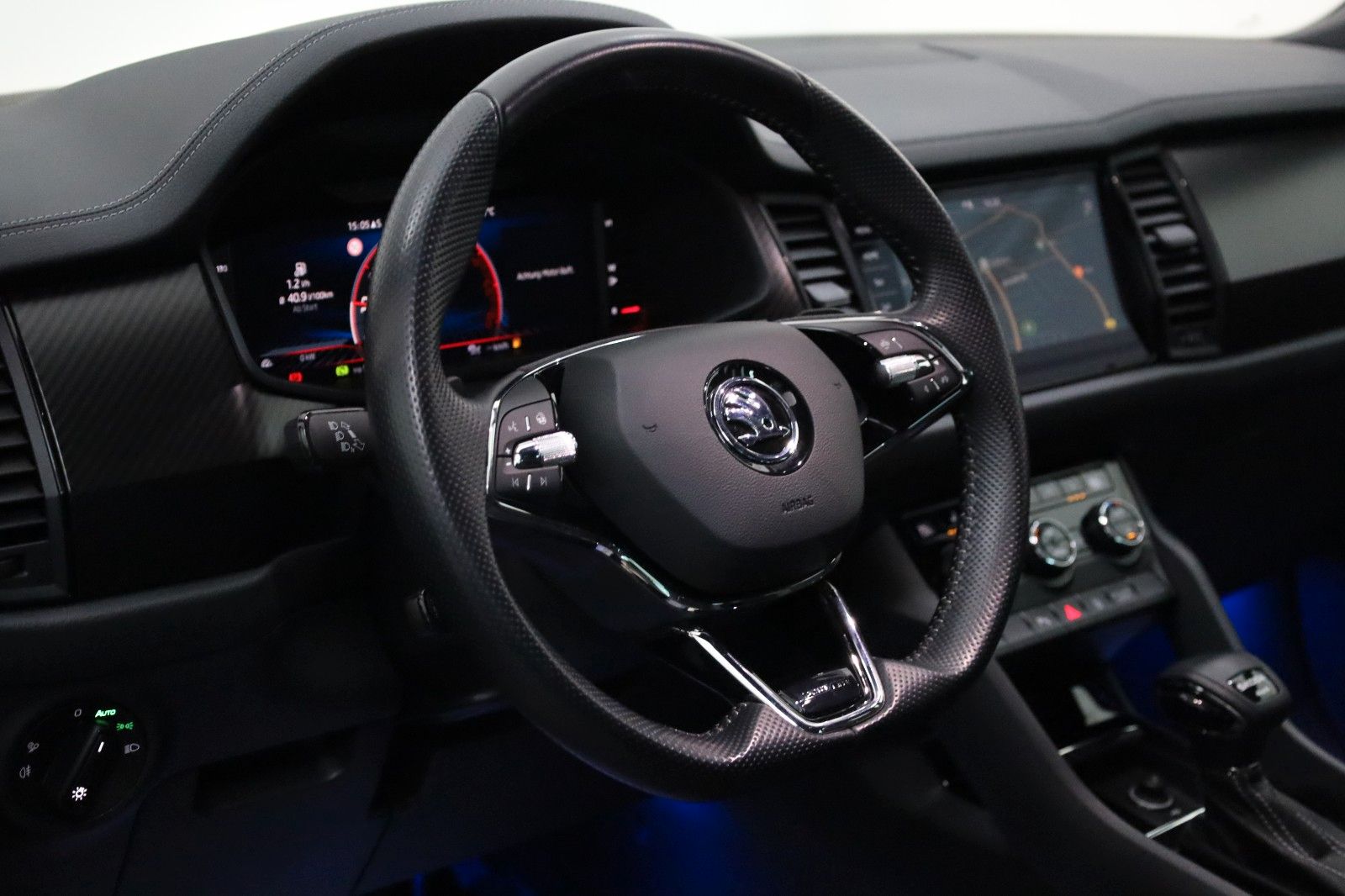 Fahrzeugabbildung SKODA Kodiaq Sportline 4x4,DSG, ACC, Matrix+WR, AHK el