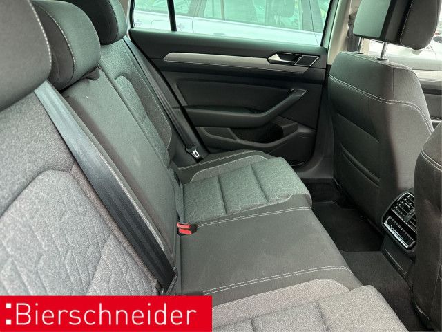 Volkswagen Passat Variant - Bild 5