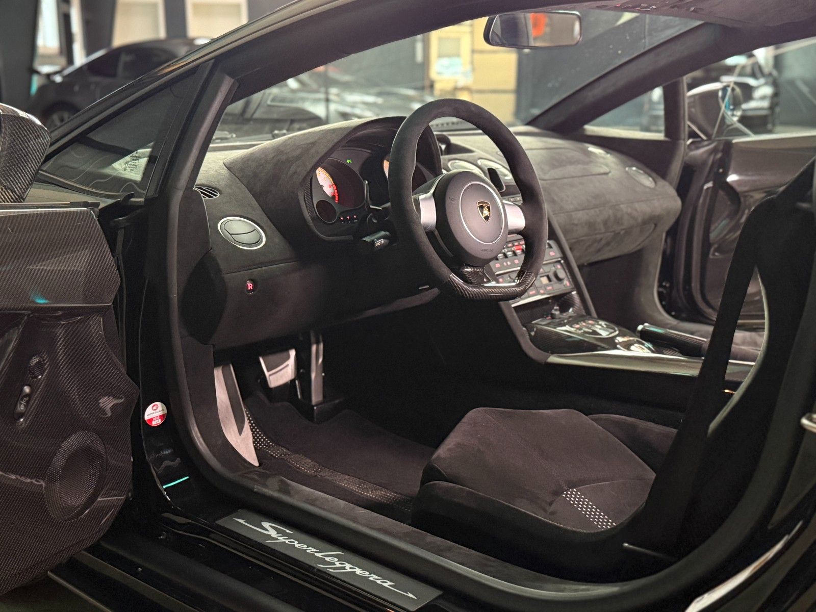 Fahrzeugabbildung Lamborghini Gallardo Superleggera LP + Lift + Schalensitze