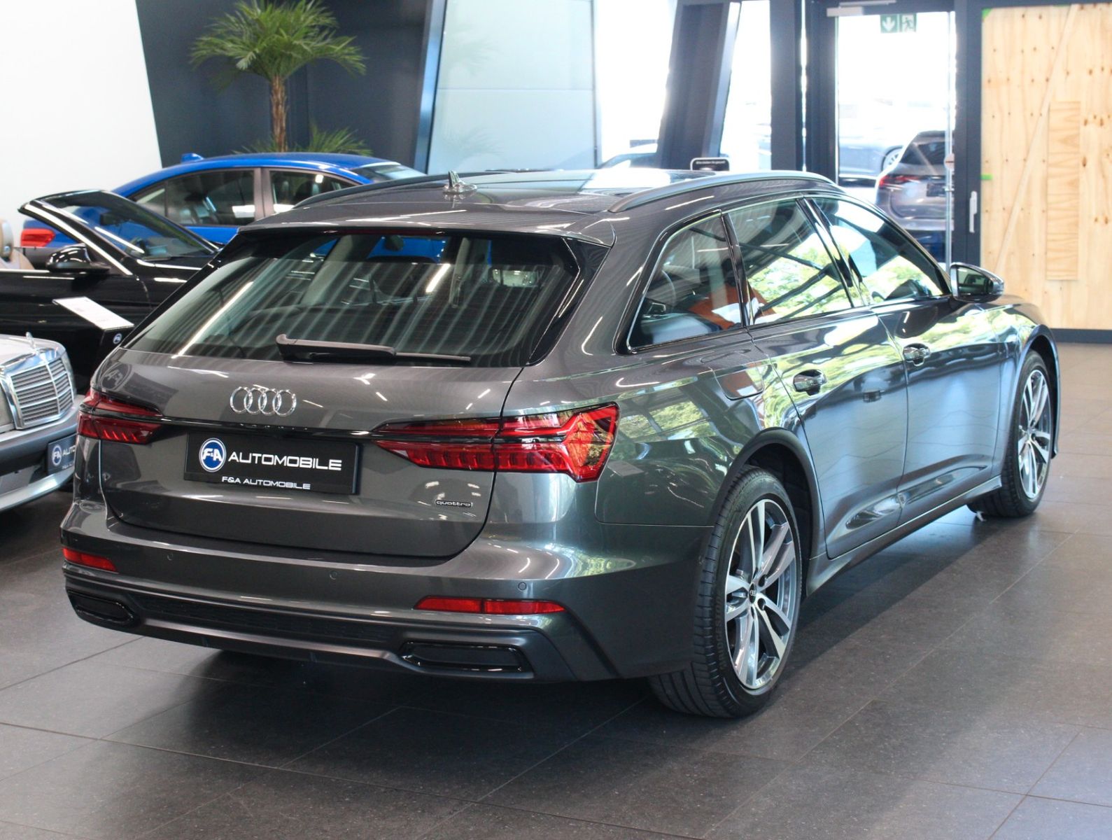Fahrzeugabbildung Audi A6 Avant 45TDI quattro sport Standhzg.*Pano*360°