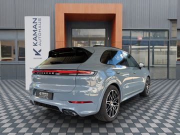 Porsche Cayenne - 2