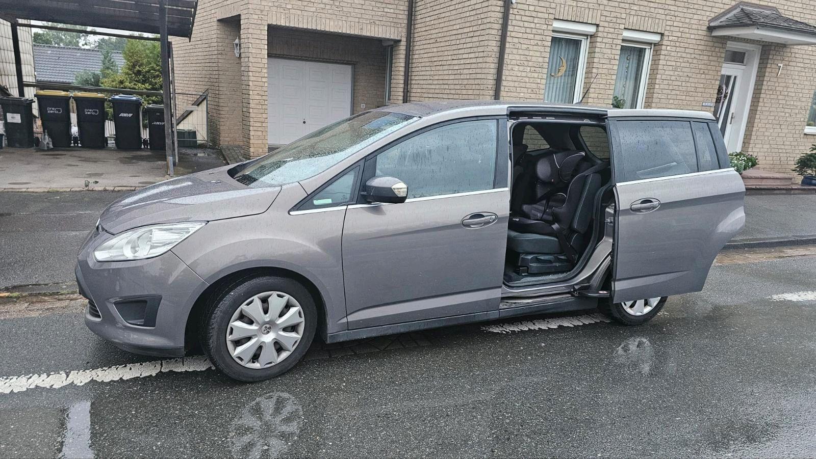 Ford C-MAX 2012 — photo 6