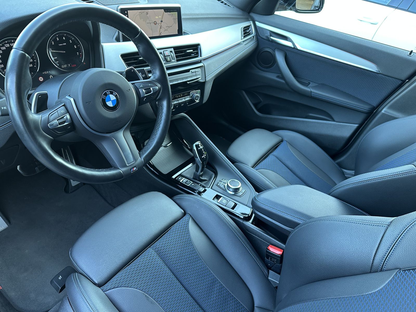Fahrzeugabbildung BMW X2 xDrive20i M-Sport NAV+LED+KAMERA+HIFI+19ZOLL
