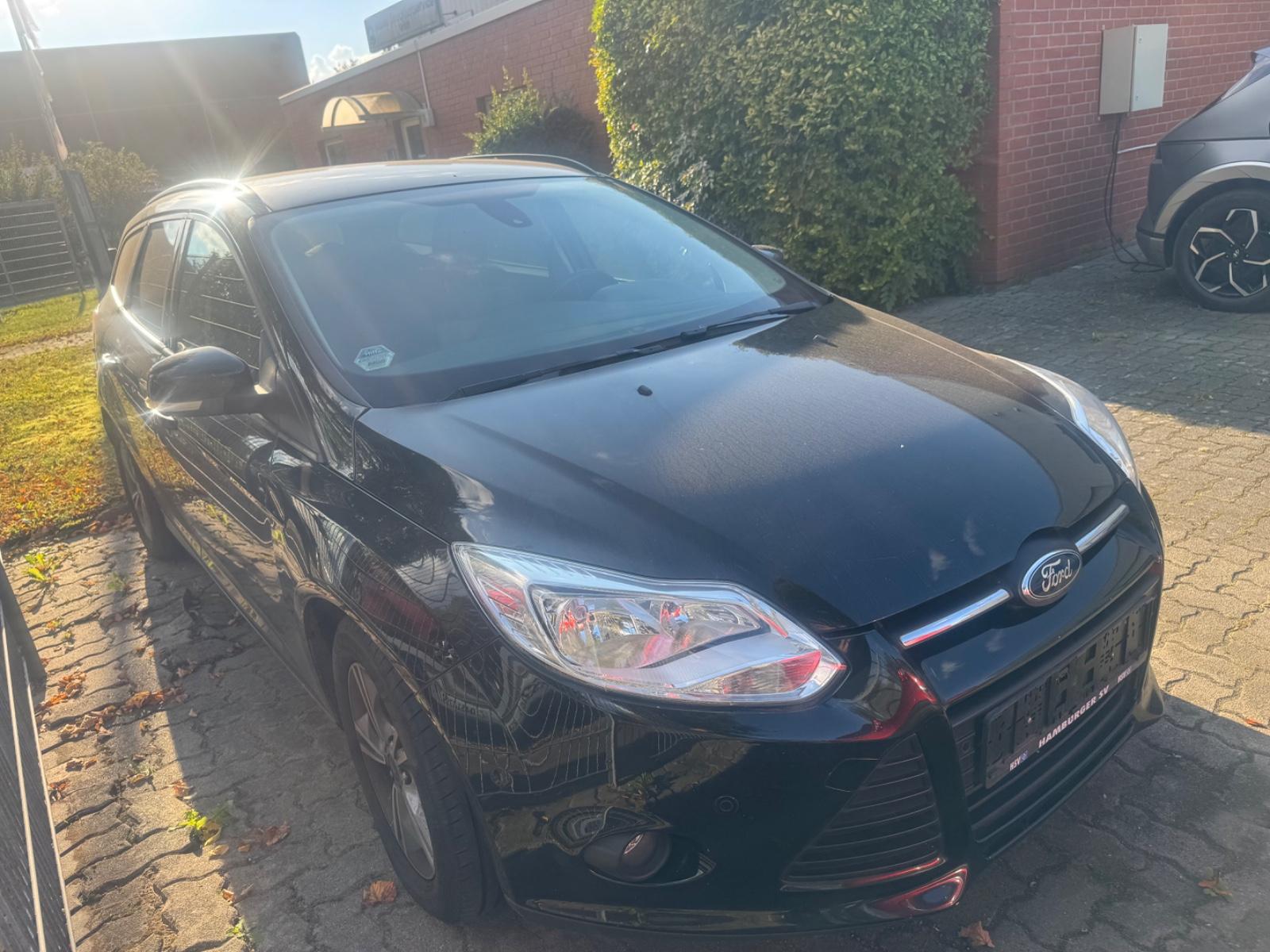 Ford Focus 2013 — rear view