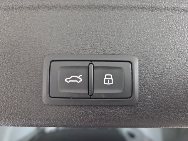 A4 Avant 2.0 TFSI quattro MATRIX NAV ACC STH AHK