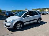 Suzuki SX4 Classic Style - Suzuki SX4: Style