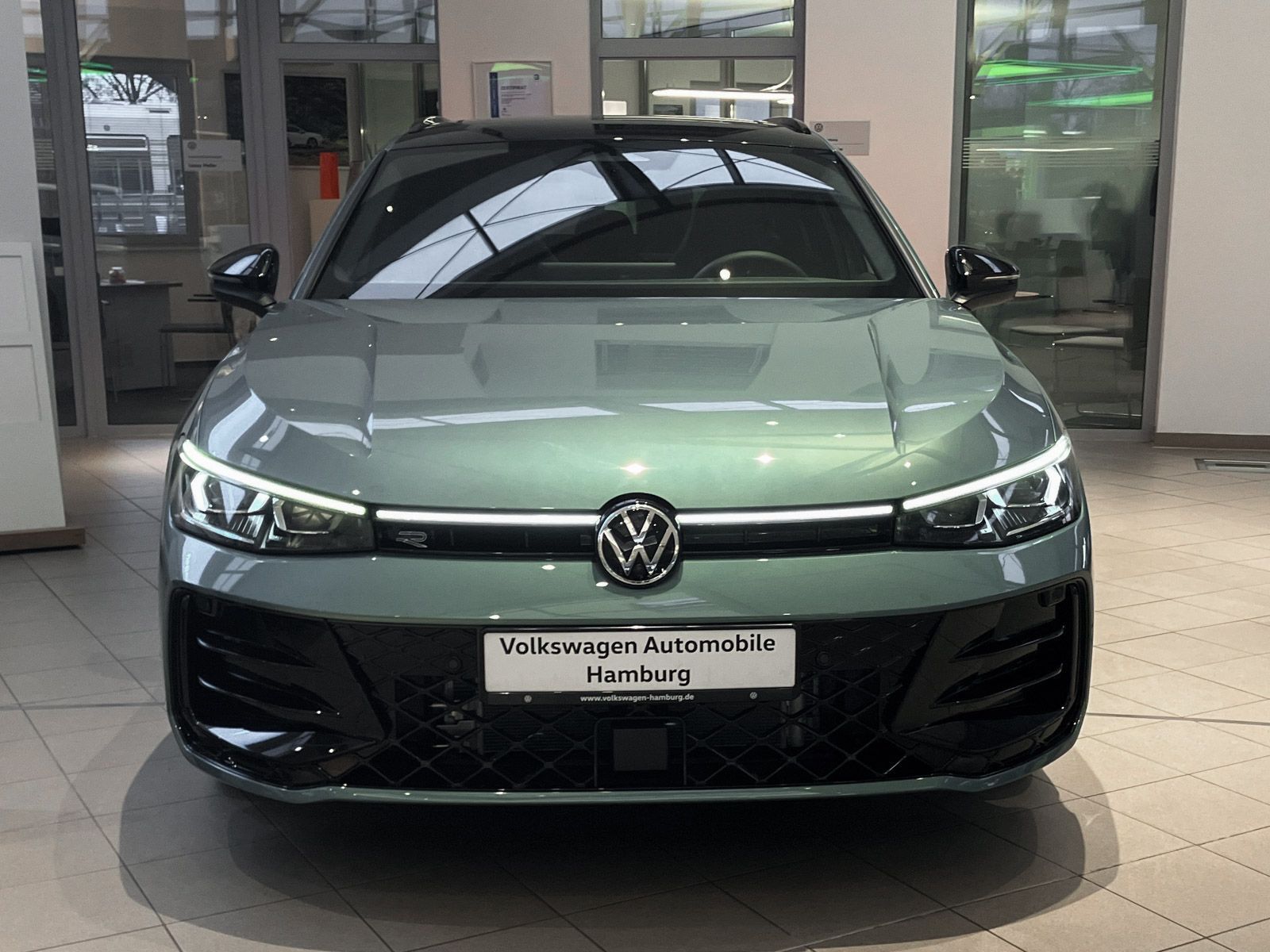 Volkswagen Passat R-Line 2.0 TDI 4M DSG DCC Panorama LED foto 3