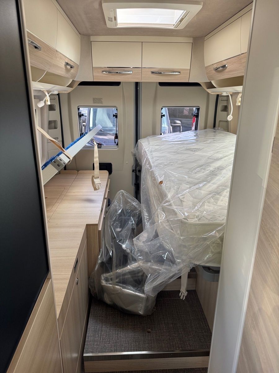 Fahrzeugabbildung Eura Mobil Van V 635 EB Klimaauto., Solar, Fahrassistenzpak