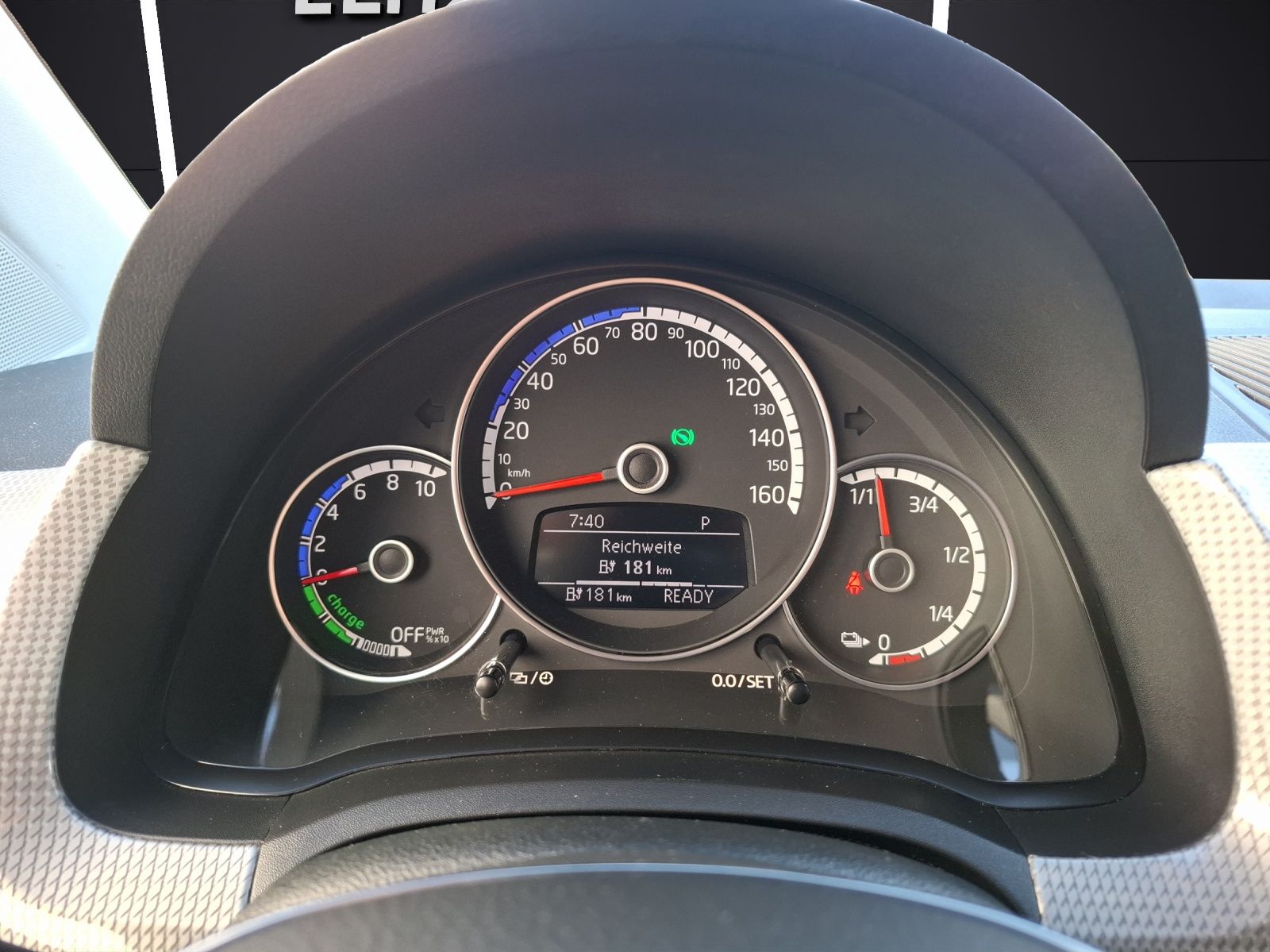 Fahrzeugabbildung Volkswagen e-up! Max Climatronic GRA RFK DAB SH LM