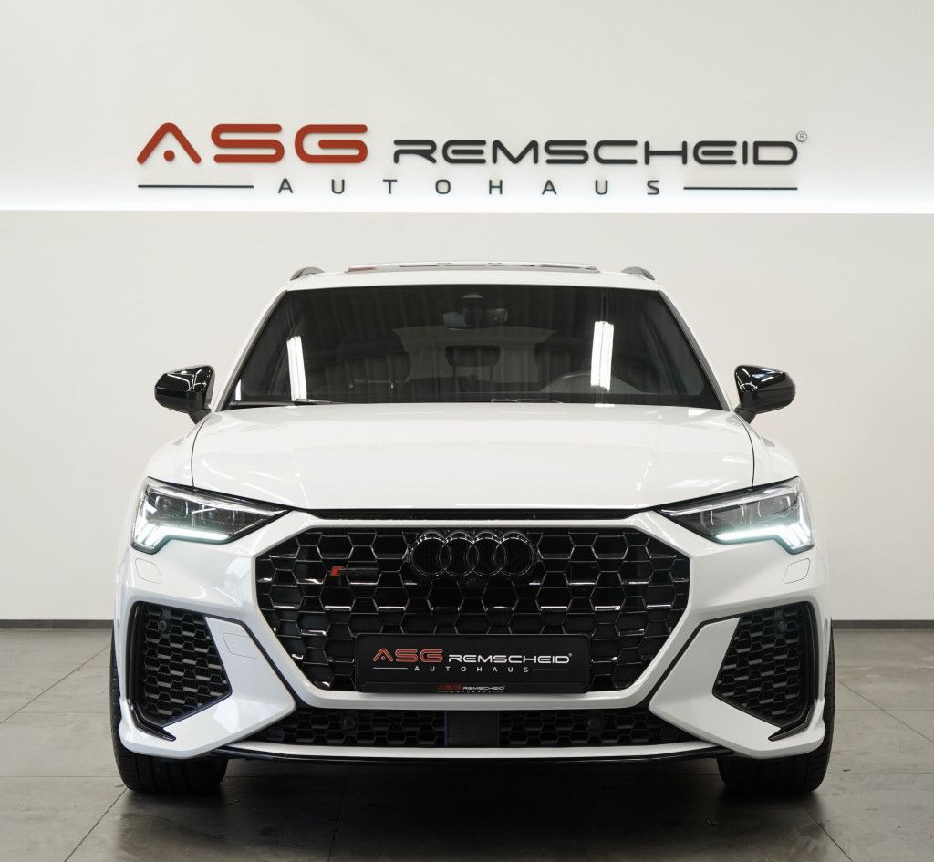 Audi Rsq3