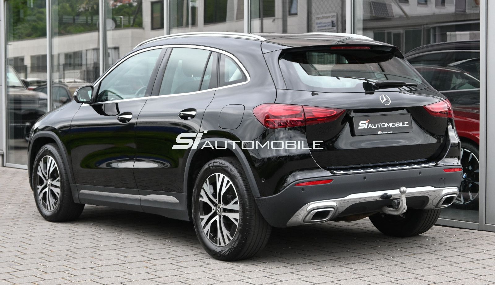 Fahrzeugabbildung Mercedes-Benz GLA 220 d 4MAT. Edition Progressive °ACC°AHK°360