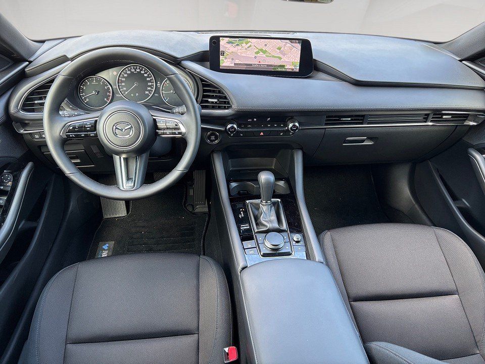 Fahrzeugabbildung Mazda 3 2.5i 140PS A/T Exclusive