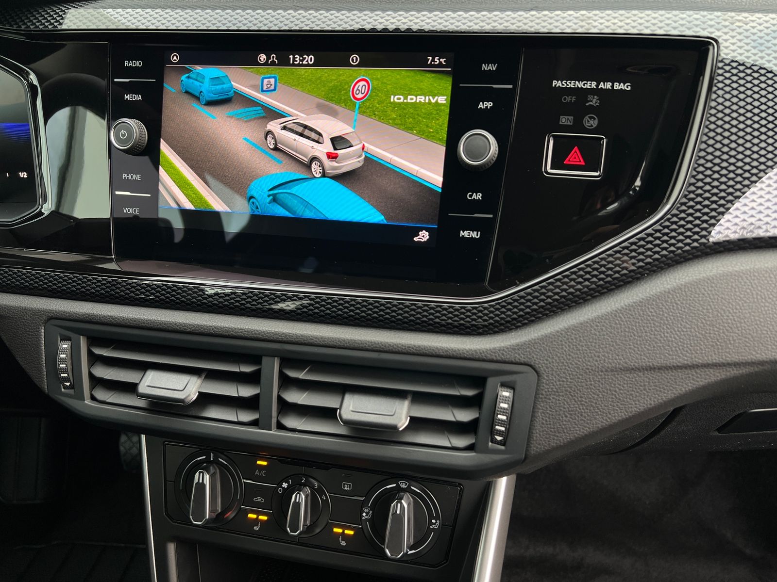 Fahrzeugabbildung Volkswagen Polo Life 1.0 TSI DSG *LED, Klima, App-Connect,