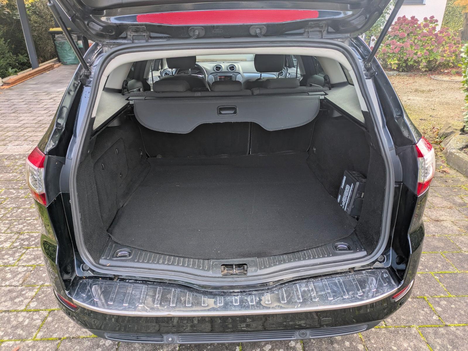 Ford Mondeo 2012 — photo 8