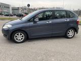 Honda FR-V 1.7 16V VTEC Comfort Plus - Honda FR-V: Comfort