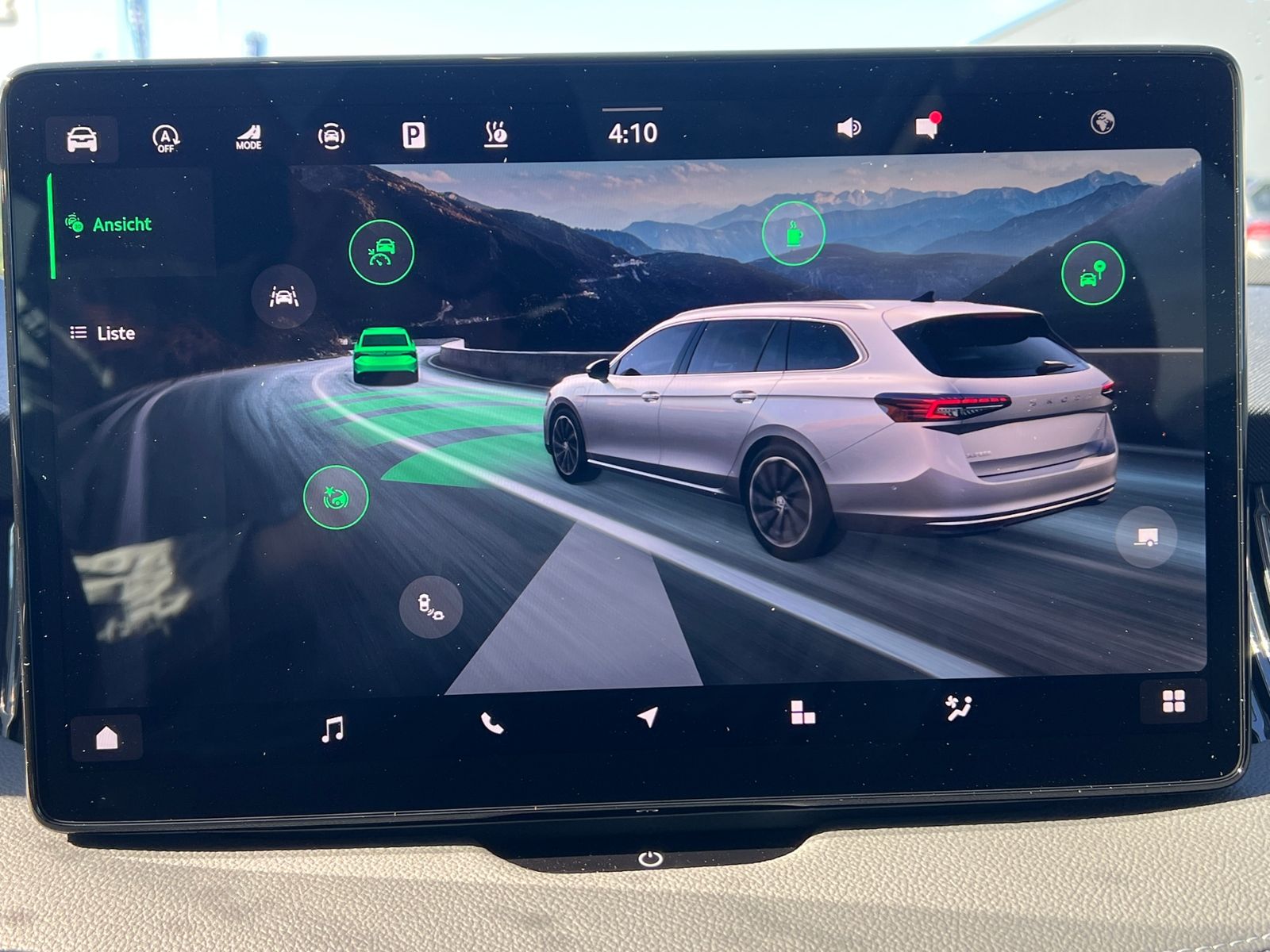 Fahrzeugabbildung SKODA Superb Combi L&K 2.0 TDI DSG 4x4 *AHK, Matrix-LE