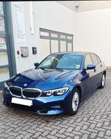 BMW 320i Sport Line Navi Leder Kamera AHK Tempomat - BMW 320 von privat