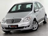Mercedes-Benz B 170 AUTOMATIK.Abn.AHK.KLIMA.SITZHEIZUNG.BT - Mercedes-Benz B 170 in Bremen