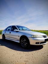 Opel Vectra 1.8 16V - - gebrauchte Opel Vectra aus dem Jahr 2000