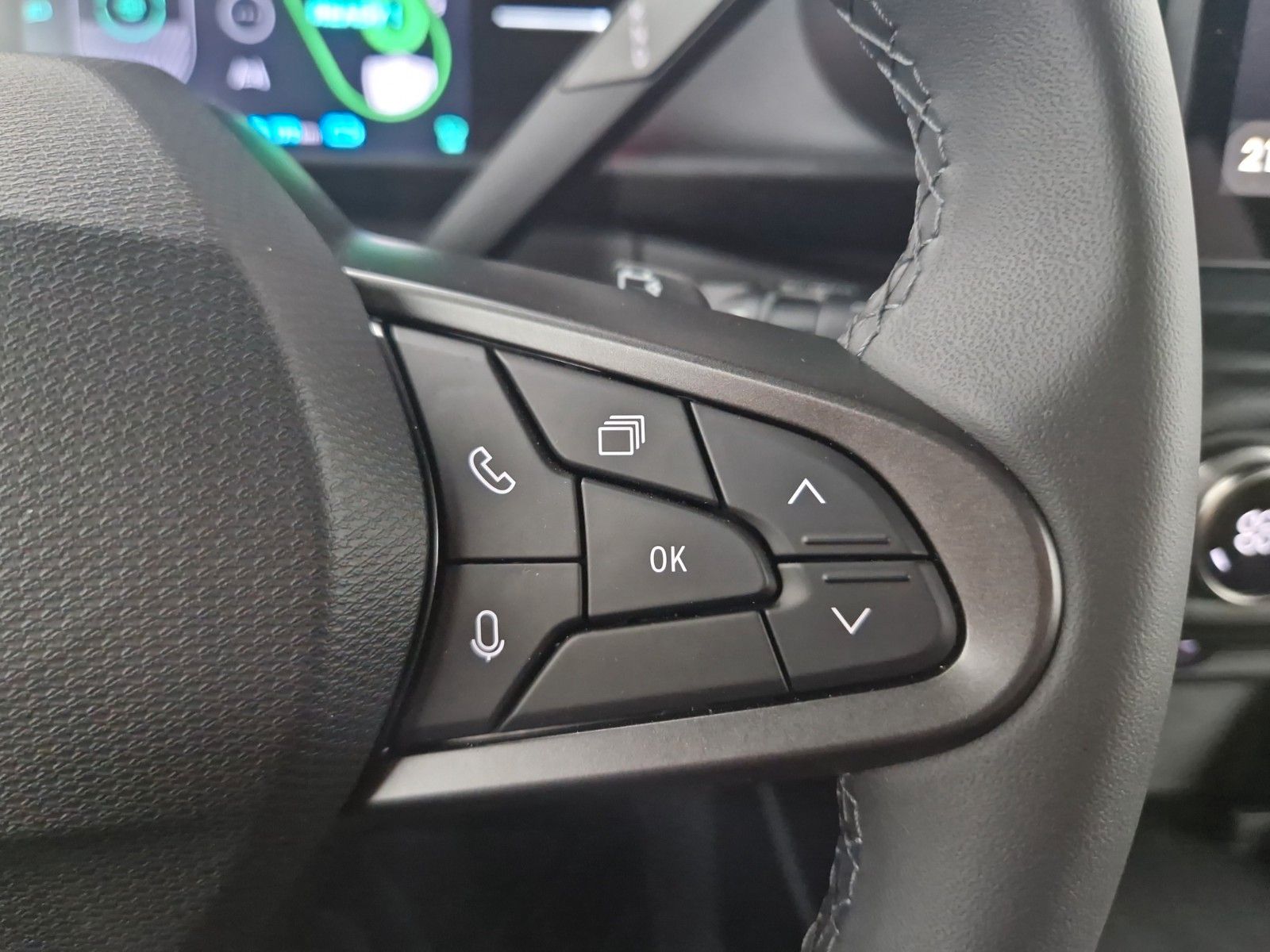 RENAULT Twingo E-TECH Techno 80 Urban Range 18-Zoll – Bild 27