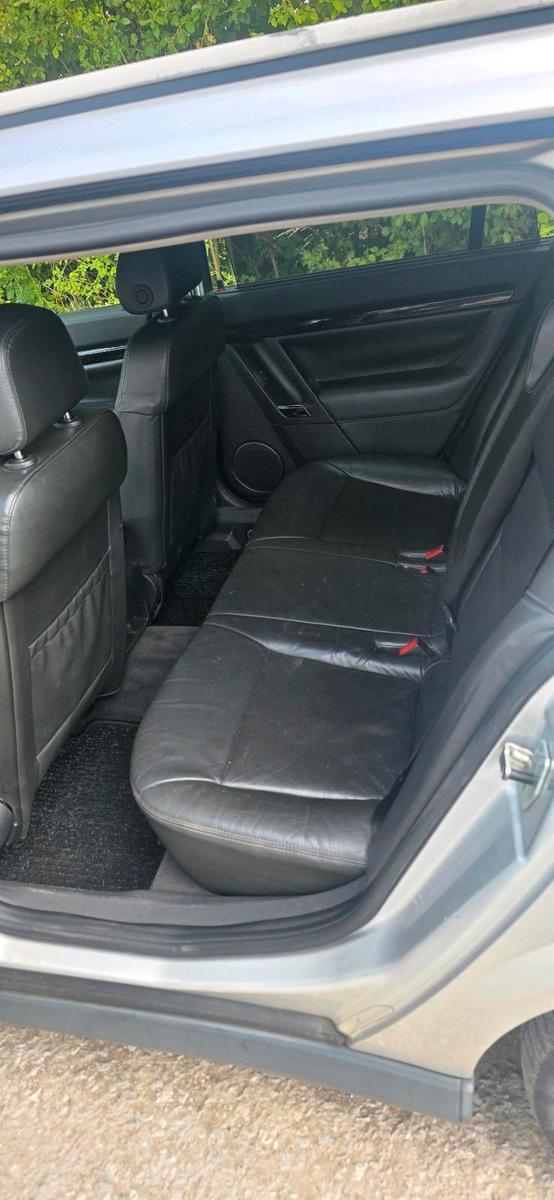 Opel Vectra 2004 — photo 10