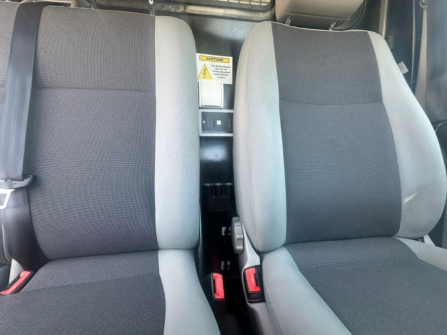 Fahrzeugabbildung Volkswagen T5 Transp. Kasten-Kombi 4Motion nur f Ex-/Import