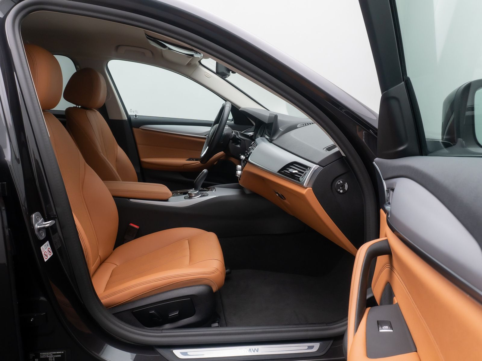 Fahrzeugabbildung BMW 520d Alarm DAB Kamera 4xKlima CockpitPlus Leder