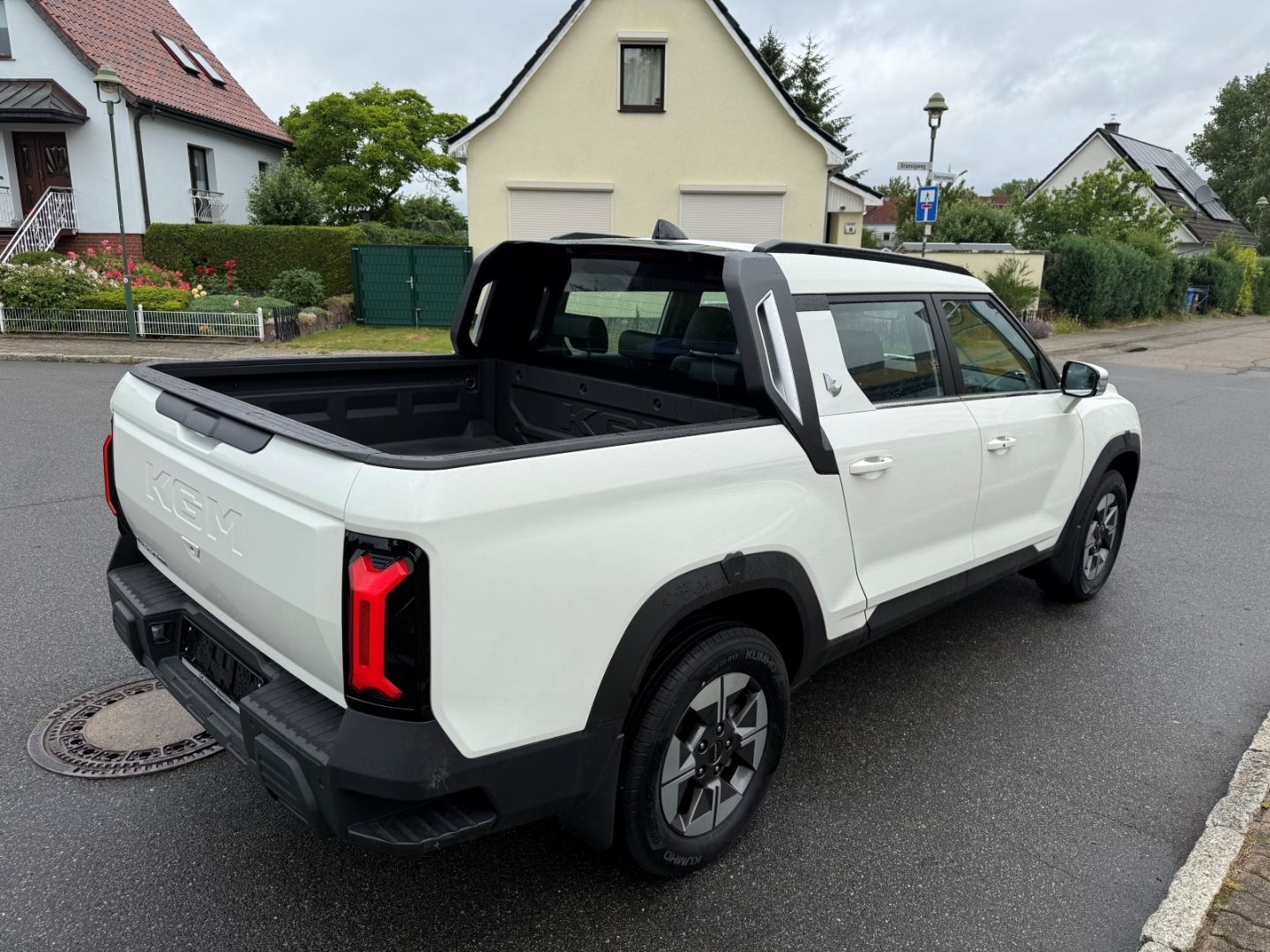 Fahrzeugabbildung KGM Musso EV Core 4x4 Wärmepumpe+Leder