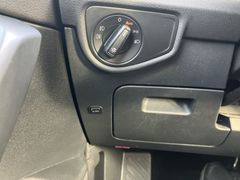 VW Touran 2.0 TDI Trendline Taxi DSG 7-Sitz Nav Shz VW Touran 2.0 TDI Trendline Taxi DSG 7-Sitz Nav Shz